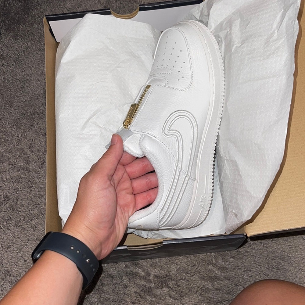Women’s Nike Air Force 1 LXX SERENA